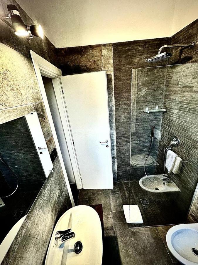 Dazio Exclusive Rooms Рим Екстериор снимка